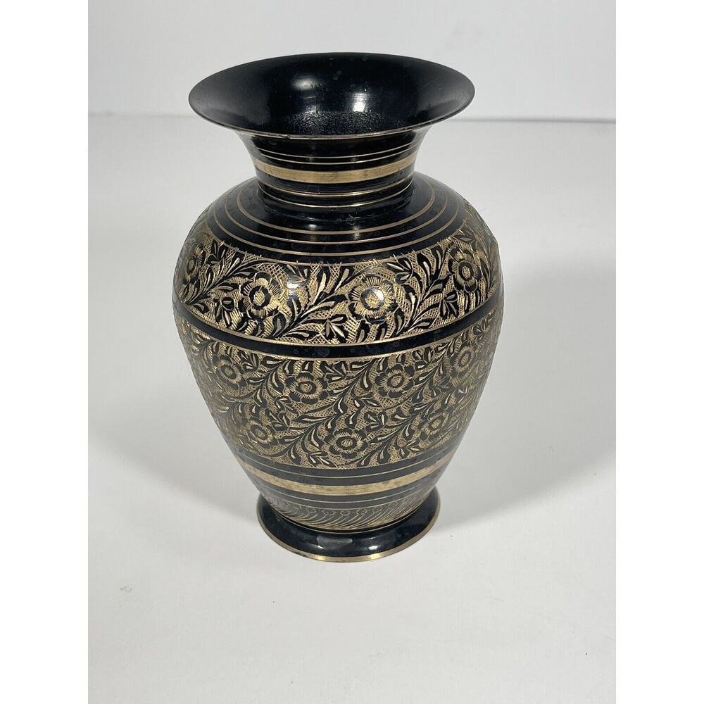 Metal‎ Black Gold Flowers Engraved DECORATIVE VASE Metalware 5.5” Boho Vintage